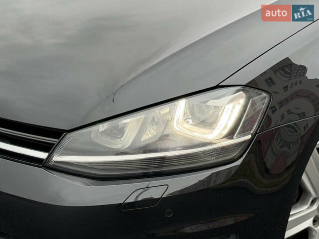 Черный Фольксваген Гольф, объемом двигателя 2 л и пробегом 159 тыс. км за 12999 $, фото 3 на Automoto.ua