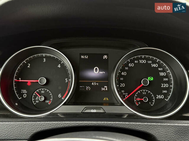 Черный Фольксваген Гольф, объемом двигателя 2 л и пробегом 242 тыс. км за 13290 $, фото 57 на Automoto.ua