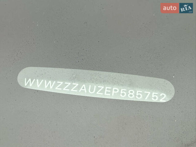 Черный Фольксваген Гольф, объемом двигателя 2 л и пробегом 242 тыс. км за 13290 $, фото 6 на Automoto.ua