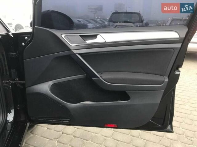 Чорний Фольксваген Гольф, об'ємом двигуна 1.6 л та пробігом 240 тис. км за 10590 $, фото 12 на Automoto.ua