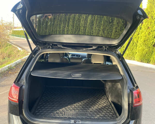 Черный Фольксваген Гольф, объемом двигателя 1.8 л и пробегом 210 тыс. км за 11900 $, фото 24 на Automoto.ua