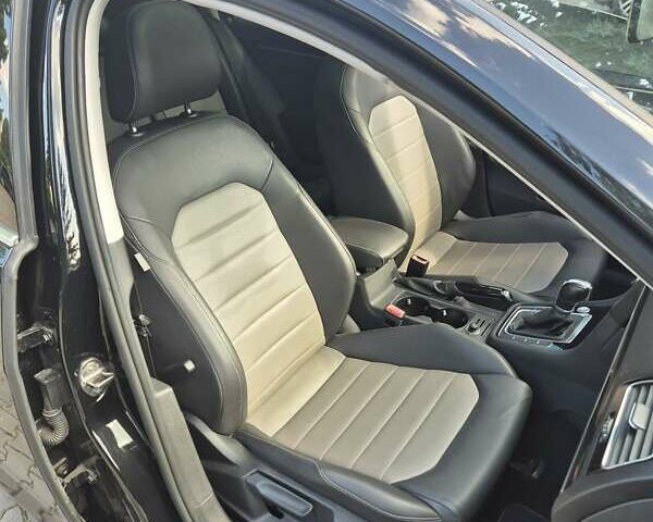 Черный Фольксваген Гольф, объемом двигателя 1.97 л и пробегом 207 тыс. км за 11500 $, фото 11 на Automoto.ua