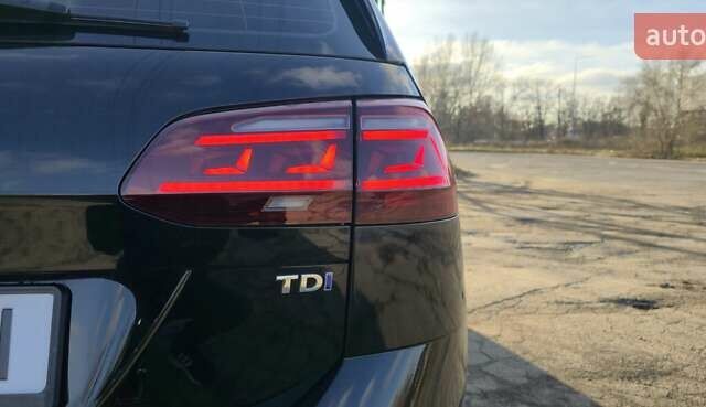 Черный Фольксваген Гольф, объемом двигателя 1.97 л и пробегом 228 тыс. км за 12500 $, фото 10 на Automoto.ua