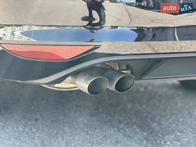 Черный Фольксваген Гольф, объемом двигателя 2 л и пробегом 213 тыс. км за 16999 $, фото 5 на Automoto.ua