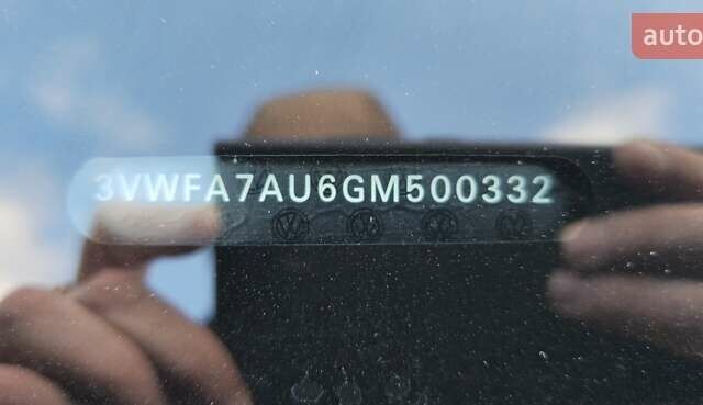 Черный Фольксваген Гольф, объемом двигателя 1.97 л и пробегом 228 тыс. км за 12500 $, фото 26 на Automoto.ua