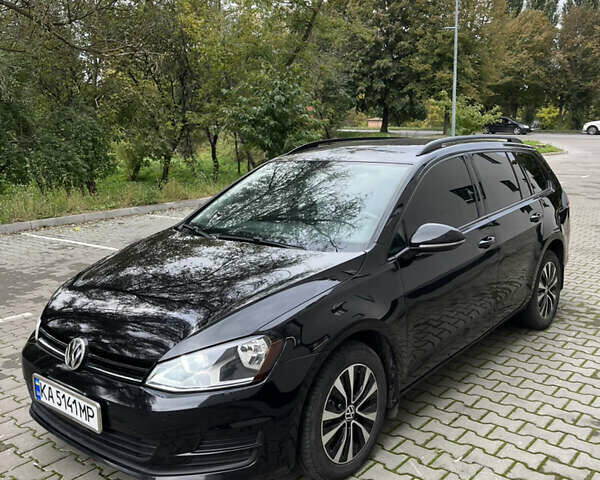 Черный Фольксваген Гольф, объемом двигателя 1.8 л и пробегом 195 тыс. км за 8999 $, фото 1 на Automoto.ua
