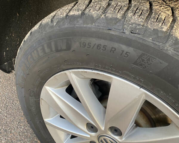 Черный Фольксваген Гольф, объемом двигателя 1.8 л и пробегом 210 тыс. км за 11900 $, фото 22 на Automoto.ua