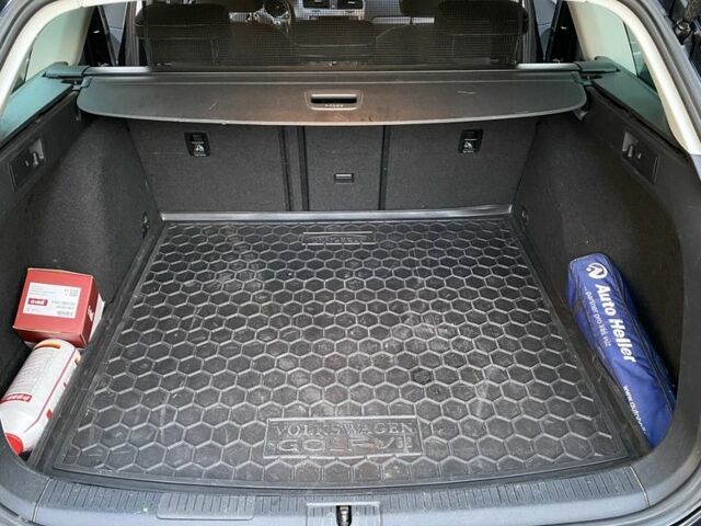 Чорний Фольксваген Гольф, об'ємом двигуна 2 л та пробігом 258 тис. км за 11500 $, фото 7 на Automoto.ua