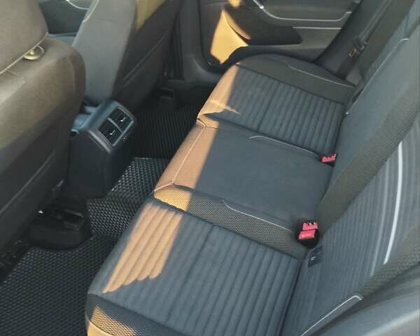 Чорний Фольксваген Гольф, об'ємом двигуна 1.97 л та пробігом 288 тис. км за 11700 $, фото 2 на Automoto.ua