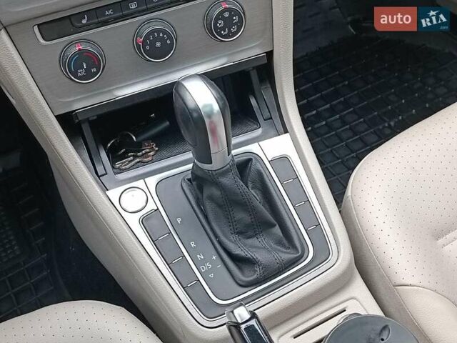 Чорний Фольксваген Гольф, об'ємом двигуна 1.8 л та пробігом 127 тис. км за 12480 $, фото 16 на Automoto.ua