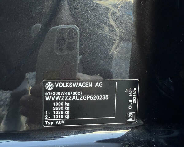 Черный Фольксваген Гольф, объемом двигателя 1.97 л и пробегом 258 тыс. км за 13900 $, фото 57 на Automoto.ua