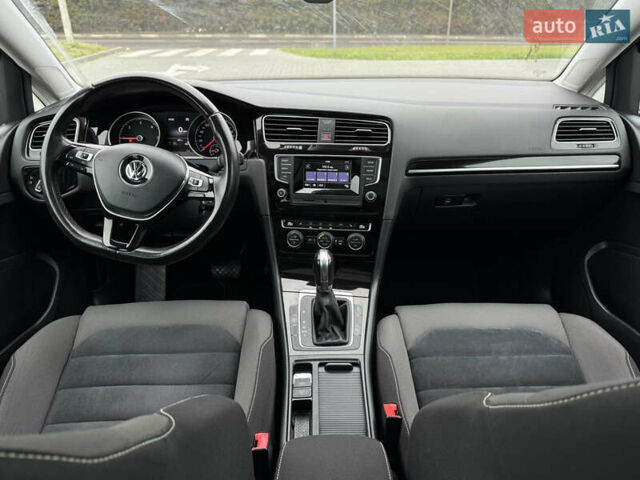 Черный Фольксваген Гольф, объемом двигателя 2 л и пробегом 242 тыс. км за 13290 $, фото 33 на Automoto.ua