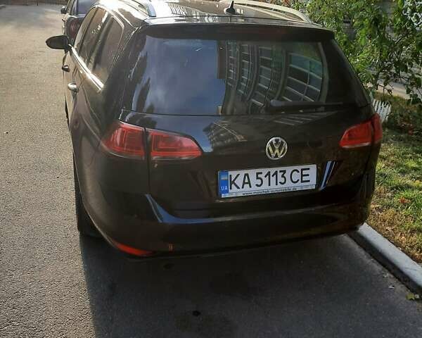 Черный Фольксваген Гольф, объемом двигателя 1.6 л и пробегом 253 тыс. км за 11950 $, фото 1 на Automoto.ua