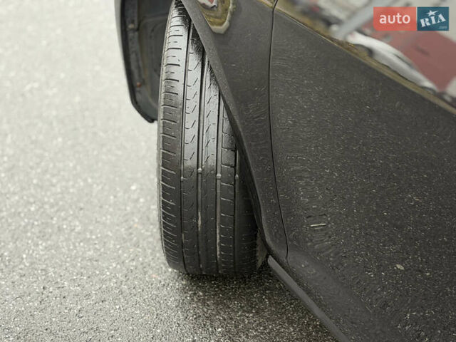 Черный Фольксваген Гольф, объемом двигателя 2 л и пробегом 159 тыс. км за 12999 $, фото 16 на Automoto.ua