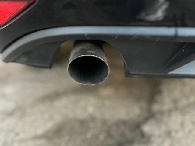 Черный Фольксваген Гольф, объемом двигателя 1.6 л и пробегом 209 тыс. км за 9600 $, фото 10 на Automoto.ua