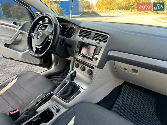 Черный Фольксваген Гольф, объемом двигателя 1.97 л и пробегом 96 тыс. км за 12699 $, фото 30 на Automoto.ua