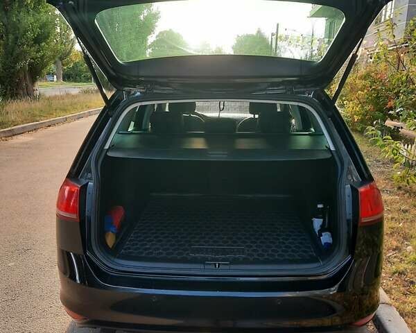 Черный Фольксваген Гольф, объемом двигателя 1.6 л и пробегом 253 тыс. км за 11950 $, фото 3 на Automoto.ua