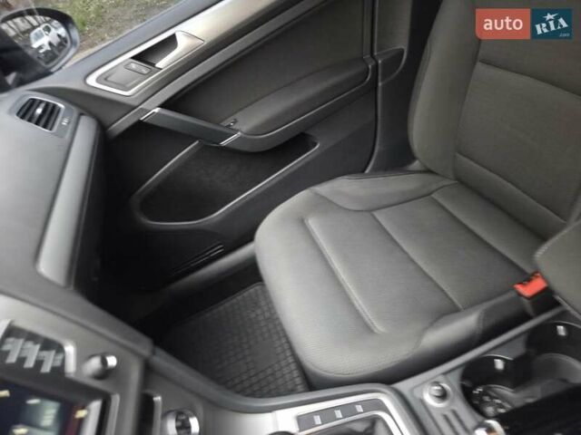 Черный Фольксваген Гольф, объемом двигателя 1.97 л и пробегом 334 тыс. км за 10400 $, фото 16 на Automoto.ua