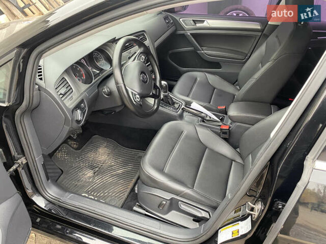 Черный Фольксваген Гольф, объемом двигателя 1.8 л и пробегом 179 тыс. км за 11200 $, фото 23 на Automoto.ua