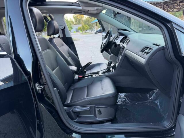 Чорний Фольксваген Гольф, об'ємом двигуна 2 л та пробігом 74 тис. км за 2300 $, фото 8 на Automoto.ua