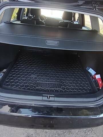 Чорний Фольксваген Гольф, об'ємом двигуна 1.6 л та пробігом 260 тис. км за 10000 $, фото 1 на Automoto.ua