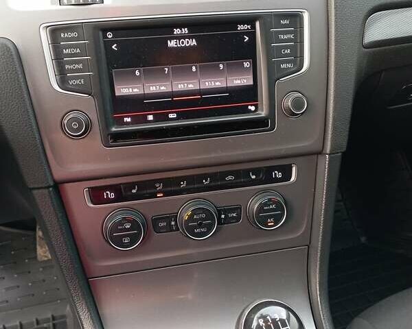 Чорний Фольксваген Гольф, об'ємом двигуна 1.97 л та пробігом 270 тис. км за 10800 $, фото 5 на Automoto.ua