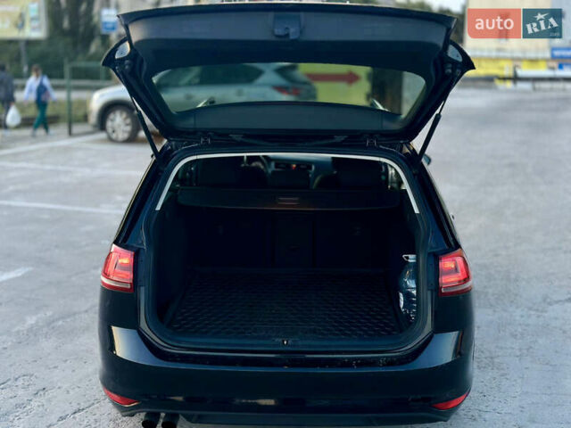 Черный Фольксваген Гольф, объемом двигателя 2 л и пробегом 153 тыс. км за 11800 $, фото 7 на Automoto.ua