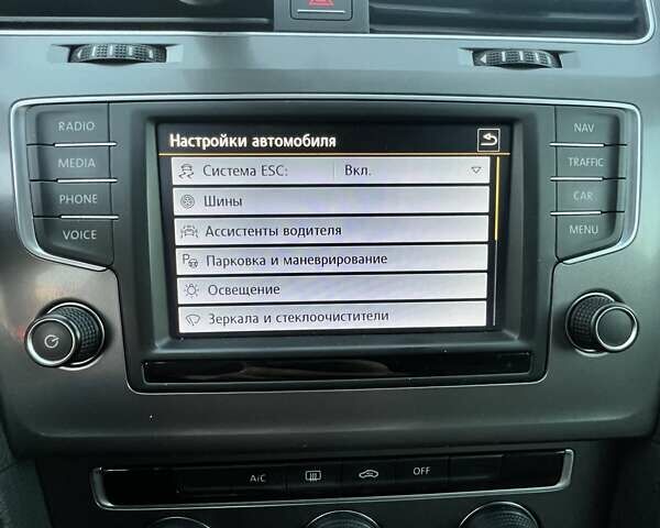 Черный Фольксваген Гольф, объемом двигателя 1.6 л и пробегом 209 тыс. км за 9600 $, фото 35 на Automoto.ua