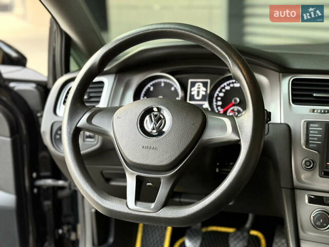 Чорний Фольксваген Гольф, об'ємом двигуна 1.6 л та пробігом 204 тис. км за 10900 $, фото 21 на Automoto.ua