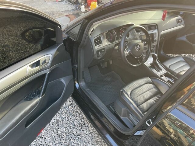 Чорний Фольксваген Гольф, об'ємом двигуна 1.4 л та пробігом 273 тис. км за 9700 $, фото 6 на Automoto.ua