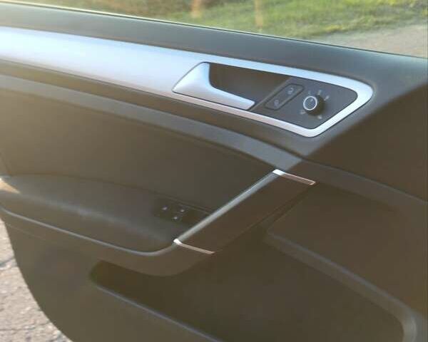 Чорний Фольксваген Гольф, об'ємом двигуна 1.97 л та пробігом 288 тис. км за 11700 $, фото 1 на Automoto.ua