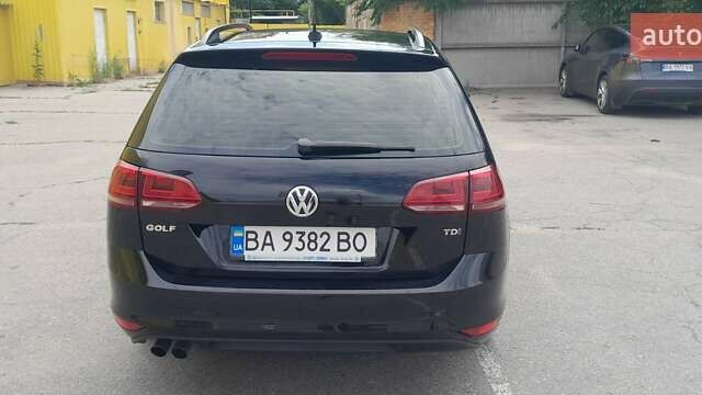 Черный Фольксваген Гольф, объемом двигателя 1.97 л и пробегом 192 тыс. км за 13500 $, фото 4 на Automoto.ua