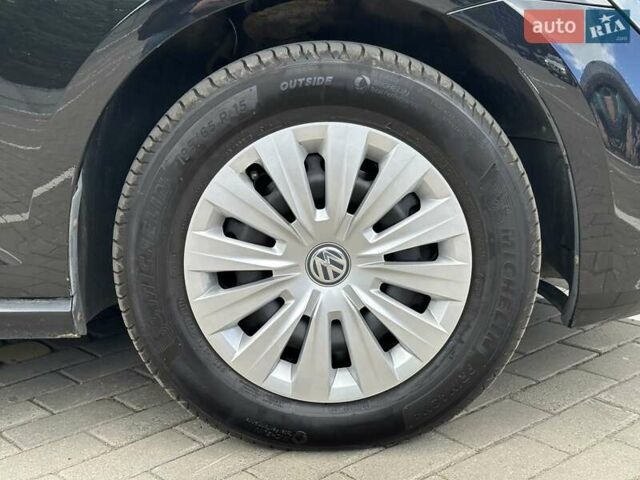 Чорний Фольксваген Гольф, об'ємом двигуна 1.6 л та пробігом 268 тис. км за 10999 $, фото 42 на Automoto.ua