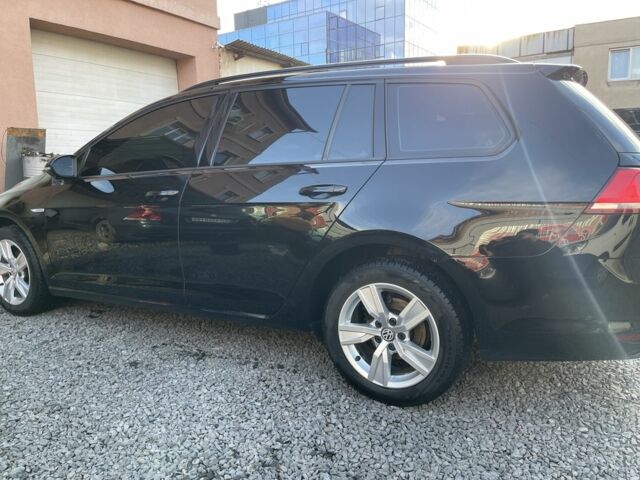 Чорний Фольксваген Гольф, об'ємом двигуна 1.4 л та пробігом 273 тис. км за 9700 $, фото 4 на Automoto.ua