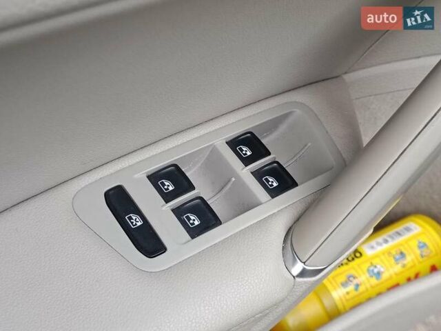 Чорний Фольксваген Гольф, об'ємом двигуна 1.8 л та пробігом 127 тис. км за 12480 $, фото 21 на Automoto.ua