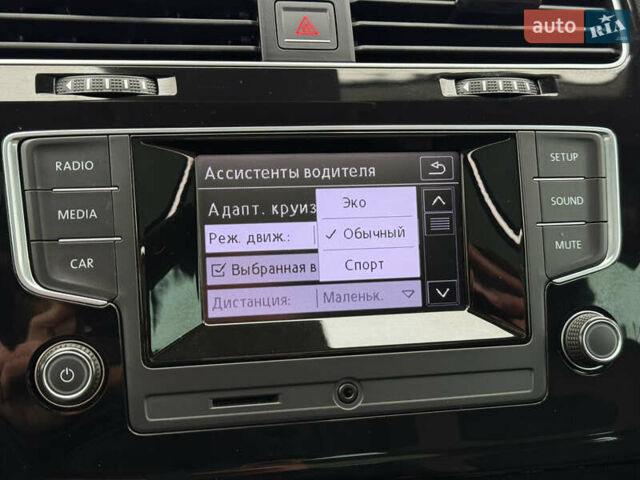 Черный Фольксваген Гольф, объемом двигателя 2 л и пробегом 242 тыс. км за 13290 $, фото 67 на Automoto.ua