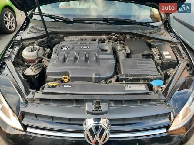 Черный Фольксваген Гольф, объемом двигателя 1.6 л и пробегом 253 тыс. км за 11950 $, фото 16 на Automoto.ua