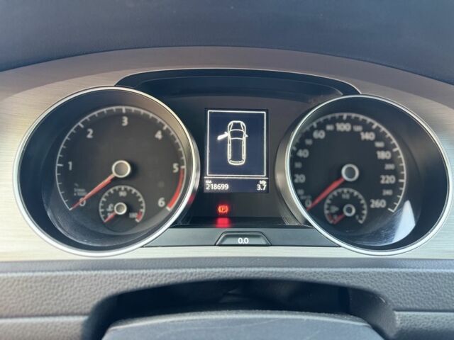 Черный Фольксваген Гольф, объемом двигателя 1.6 л и пробегом 220 тыс. км за 8800 $, фото 18 на Automoto.ua