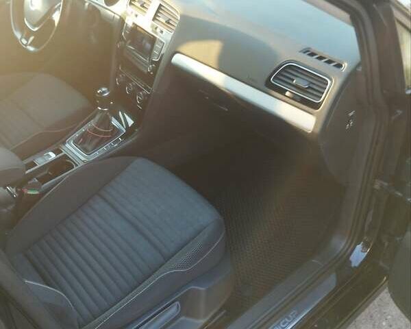 Чорний Фольксваген Гольф, об'ємом двигуна 1.97 л та пробігом 288 тис. км за 11700 $, фото 6 на Automoto.ua