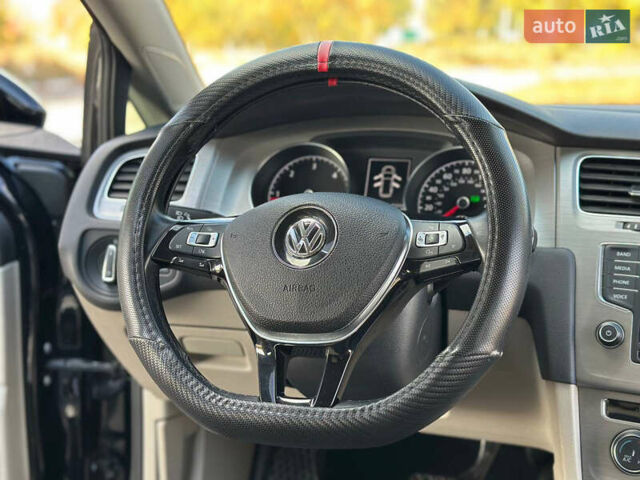 Черный Фольксваген Гольф, объемом двигателя 1.97 л и пробегом 96 тыс. км за 12699 $, фото 19 на Automoto.ua