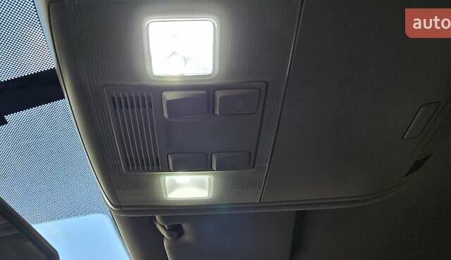 Черный Фольксваген Гольф, объемом двигателя 1.97 л и пробегом 228 тыс. км за 12500 $, фото 18 на Automoto.ua