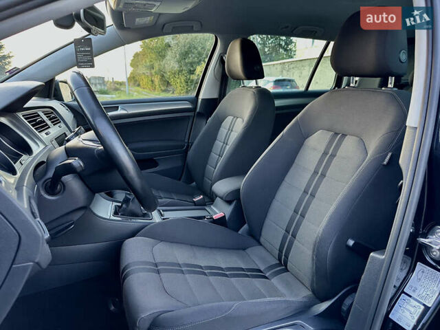 Черный Фольксваген Гольф, объемом двигателя 2 л и пробегом 248 тыс. км за 11999 $, фото 51 на Automoto.ua