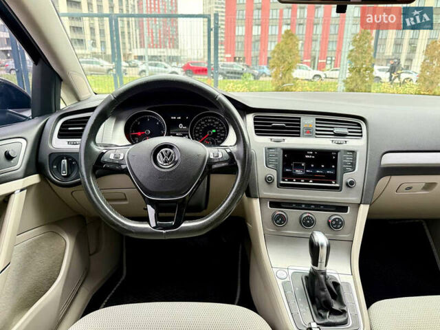 Черный Фольксваген Гольф, объемом двигателя 2 л и пробегом 220 тыс. км за 9950 $, фото 25 на Automoto.ua