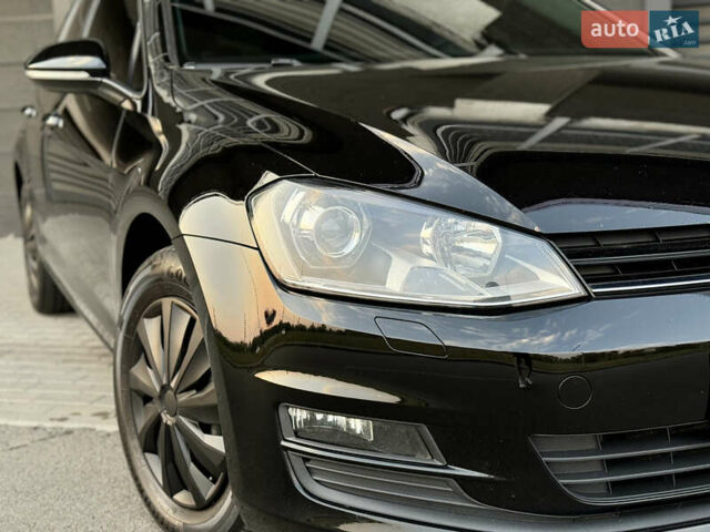 Чорний Фольксваген Гольф, об'ємом двигуна 1.6 л та пробігом 204 тис. км за 10900 $, фото 1 на Automoto.ua