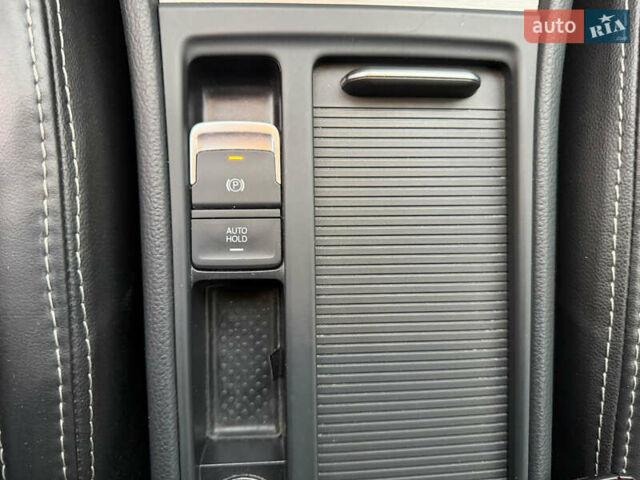 Черный Фольксваген Гольф, объемом двигателя 2 л и пробегом 159 тыс. км за 12999 $, фото 37 на Automoto.ua