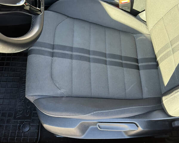 Фольксваген Гольф 2015 у Вінниці на Automoto.ua Чорний Фольксваген Гольф, об'ємом двигуна 1 л та пробігом 146 тис. км за 12500 $, фото 13 на Automoto.ua