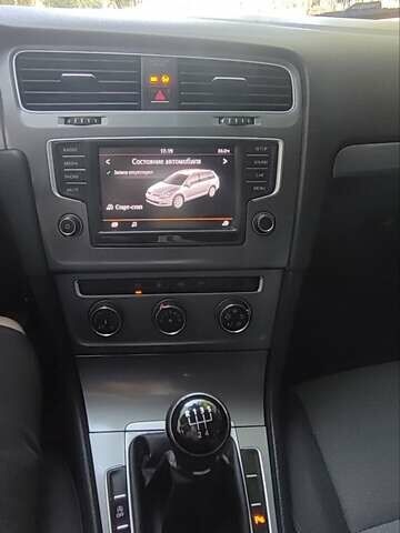 Чорний Фольксваген Гольф, об'ємом двигуна 1.6 л та пробігом 260 тис. км за 10000 $, фото 2 на Automoto.ua