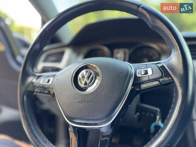 Фольксваген Гольф 2015 в Красилове на Automoto.ua Черный Фольксваген Гольф, объемом двигателя 1.6 л и пробегом 220 тыс. км за 8800 $, фото 54 на Automoto.ua