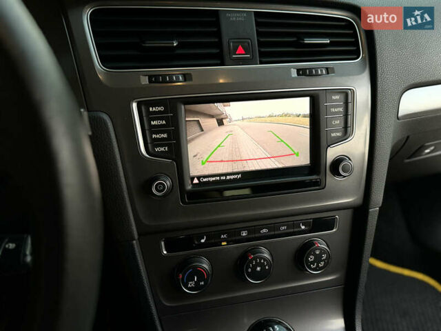 Чорний Фольксваген Гольф, об'ємом двигуна 1.6 л та пробігом 204 тис. км за 10900 $, фото 23 на Automoto.ua