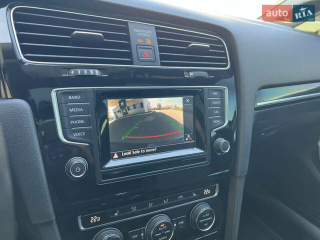 Черный Фольксваген Гольф, объемом двигателя 2 л и пробегом 213 тыс. км за 16999 $, фото 24 на Automoto.ua